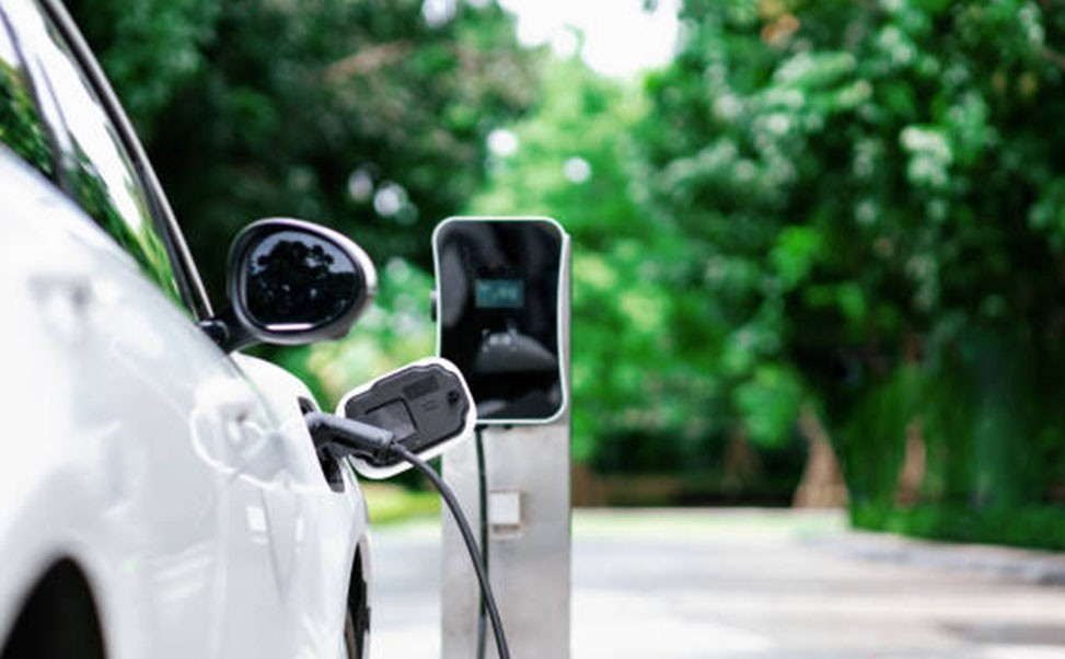 新能源汽車充電樁項目：機遇與挑戰交織的藍海