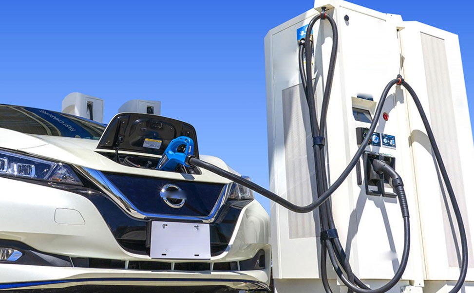 新能源汽車充電樁設備技術與使用指南